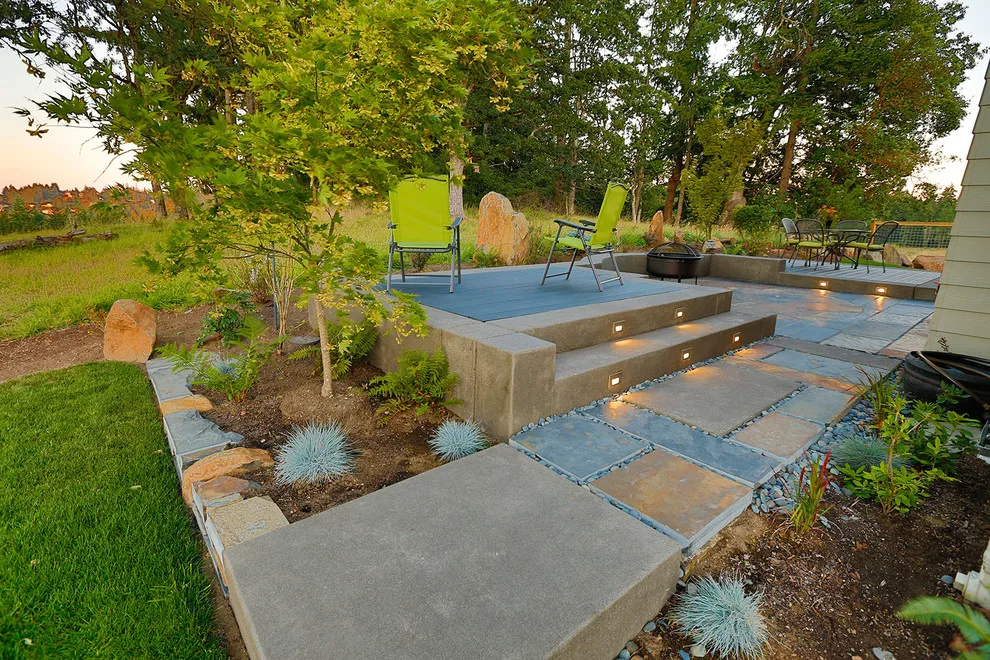 Eugene Outdoor Patio by Rainbow Valley Design & Construction - Photo 4
