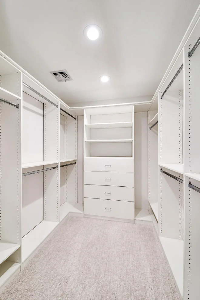 Phoenix Residence Renovation AB by Luxury Remodels Company - Photo 14