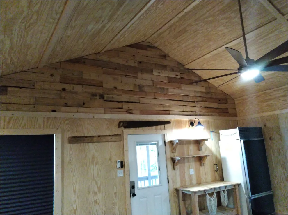 Pine Forest Lodge by Household Of Faith Services Llc - Photo 16