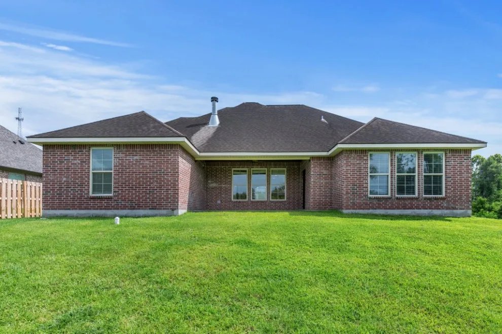 Pinot Noir by V T Contracting LLC - Photo 9