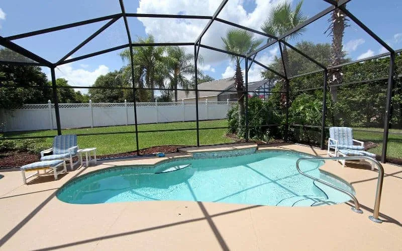Swimming Pool Screen Barriers by Ramos J.A.M. Contractor - Photo 7