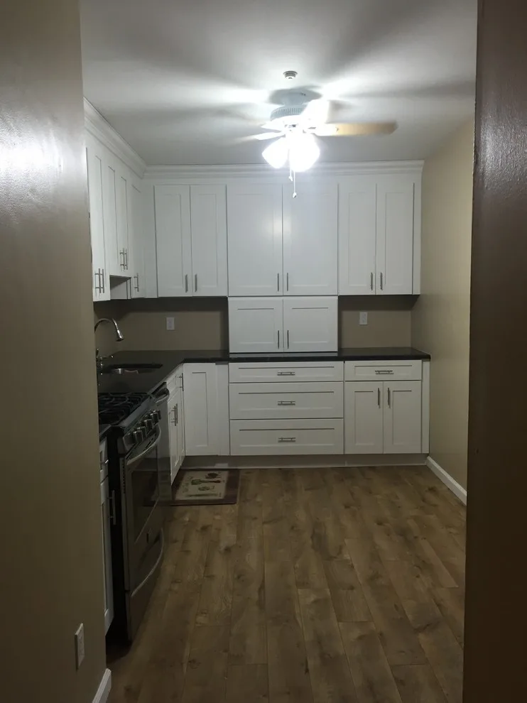Poplar Revitalization by Hourglass Home Improvements Inc. - Photo 5