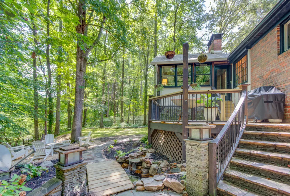 Veranda Completion by JWAC Construction Inc. - Photo 2