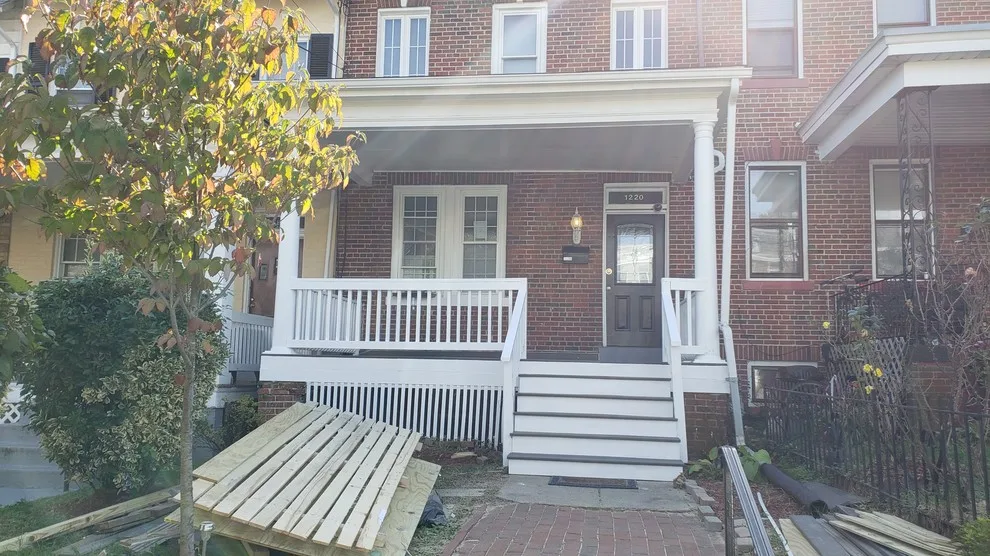 Veranda Restoration by J&E Modern Construction LLC - Photo 14