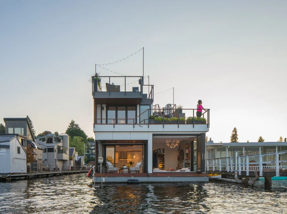 Portage Bay Houseboat by Dyna Builders - Photo 3