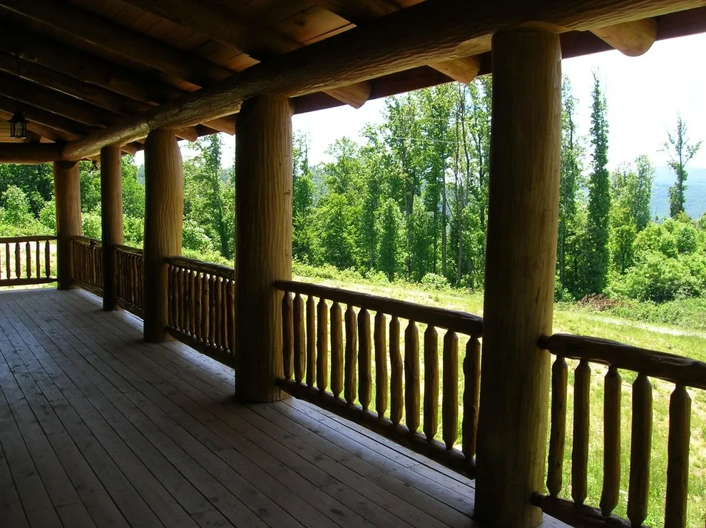 Bethel Poplar Log Home Construction by Mountain Craft Builders Inc. - Photo 4
