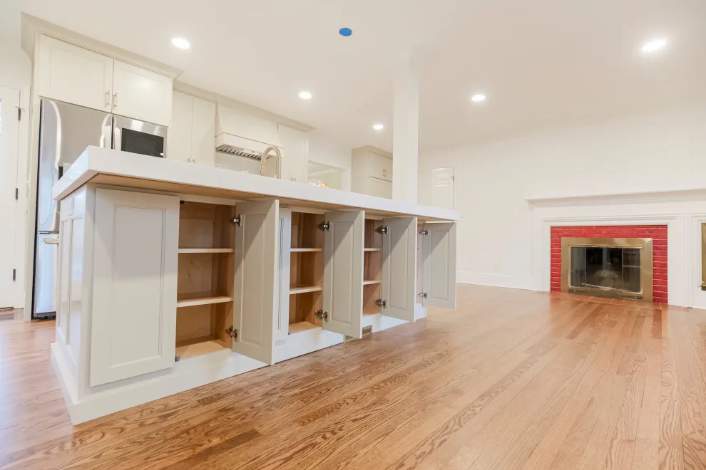 Prairie Village - Contemporary Kitchen Design by Martanne Construction - Photo 2
