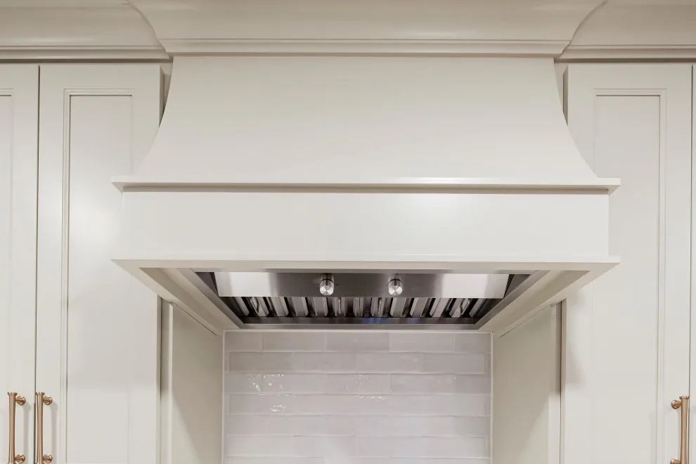 Prairie Village - Contemporary Kitchen Design by Martanne Construction - Photo 12