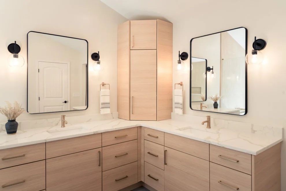 Elite Bathroom Environments by Forsyth Remodeling LLC - Photo 9