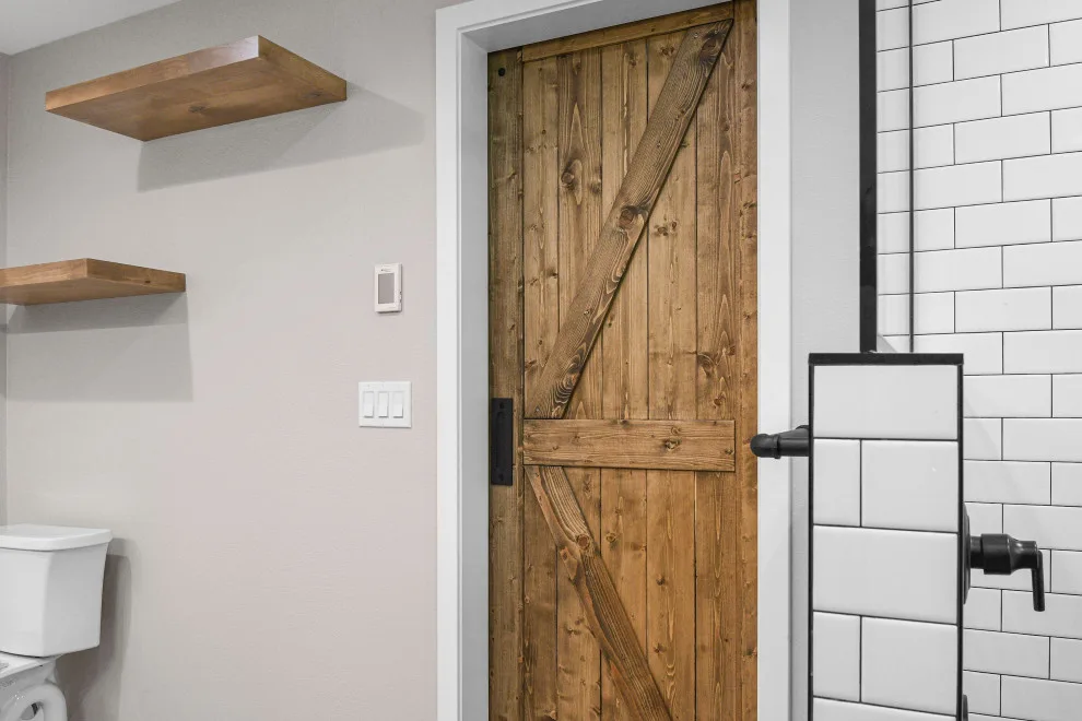 Puyallup Primary Bathroom by Woodside Custom Homes - Photo 13