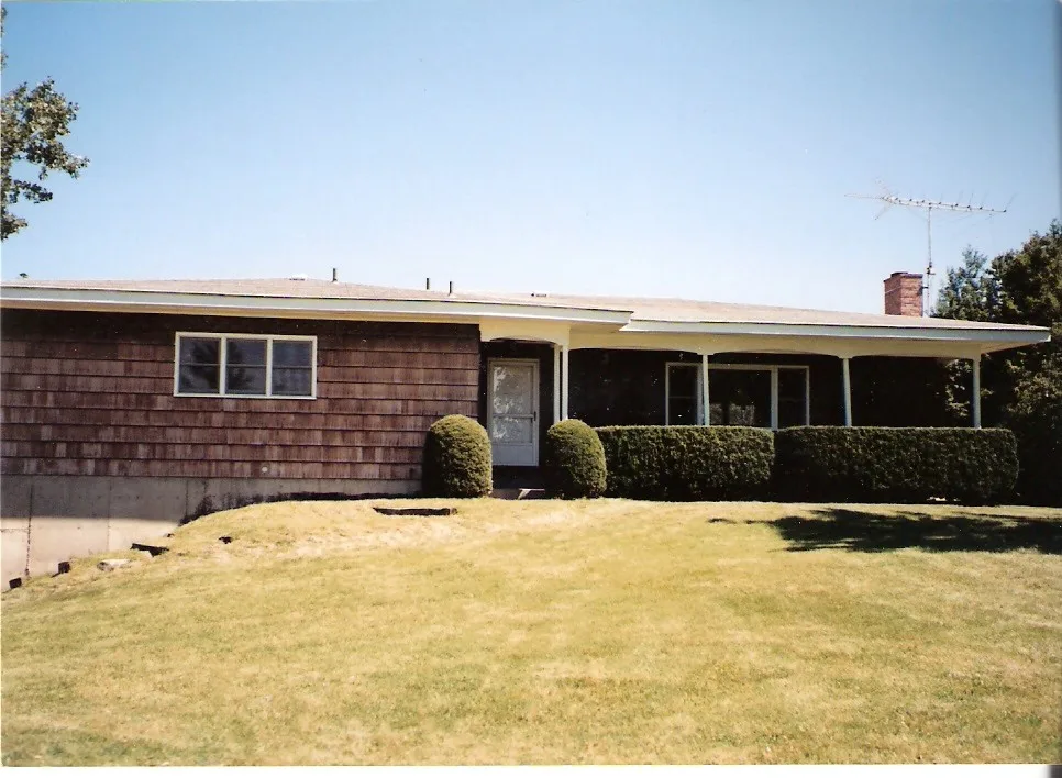 Ranch to Craftsman Makeover by Re-Modern Homes Inc/All Aspects Tile And Carpentry - Photo 10