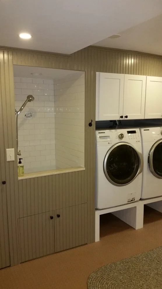 Ranch to Craftsman Makeover by Re-Modern Homes Inc/All Aspects Tile And Carpentry - Photo 3