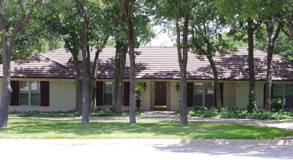Ranch-Style Residence with Pool House by First Choice Custom Builders - Photo 16
