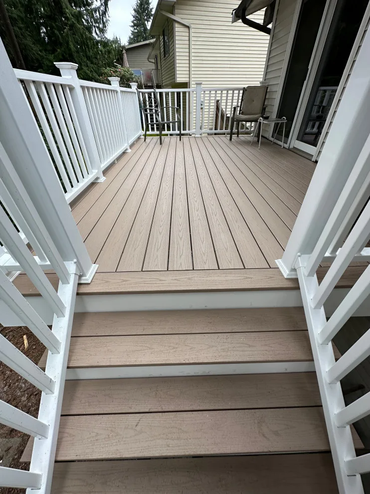 Redmond Deck in Redmond, Washington by Contemporary Quarters - Photo 8
