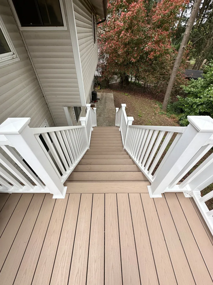 Redmond Deck in Redmond, Washington by Contemporary Quarters - Photo 9