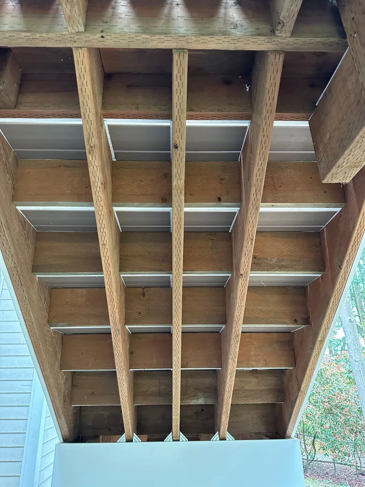 Redmond Deck in Redmond, Washington by Contemporary Quarters - Photo 3