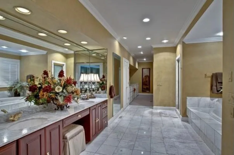 Royal Master Suite by Dunn Development, Inc. - Photo 5
