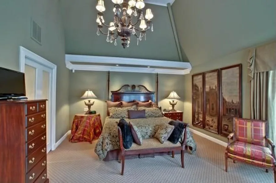 Royal Master Suite by Dunn Development, Inc. - Photo 7