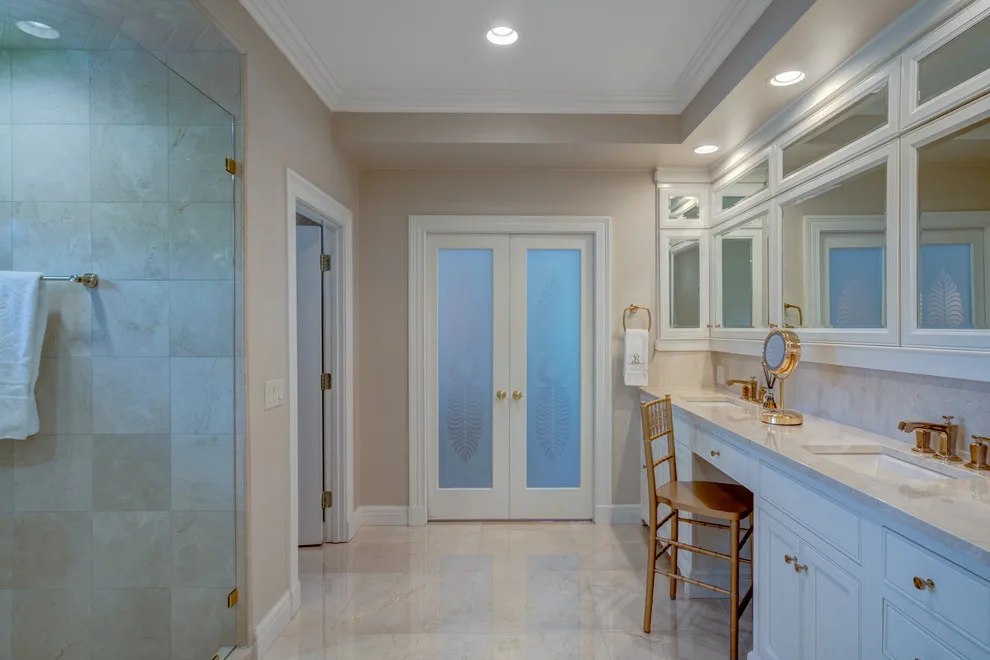 Royal Master Suite by Dunn Development, Inc. - Photo 14