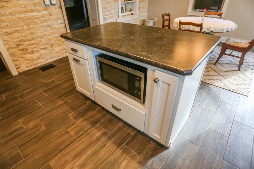 Revamp: T Farmhouse 2022 by Cascade Lumber Company - Photo 2