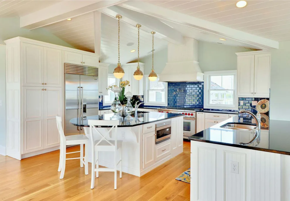 Hayes Custom Interiors - Photo 3