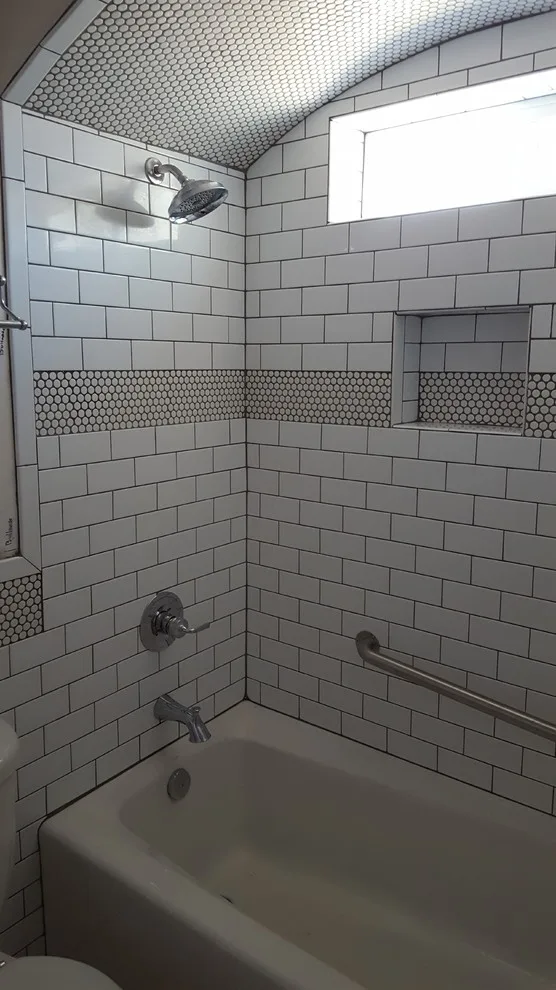 Vintage Tub Enclosure by Habitation Inc - Photo 3