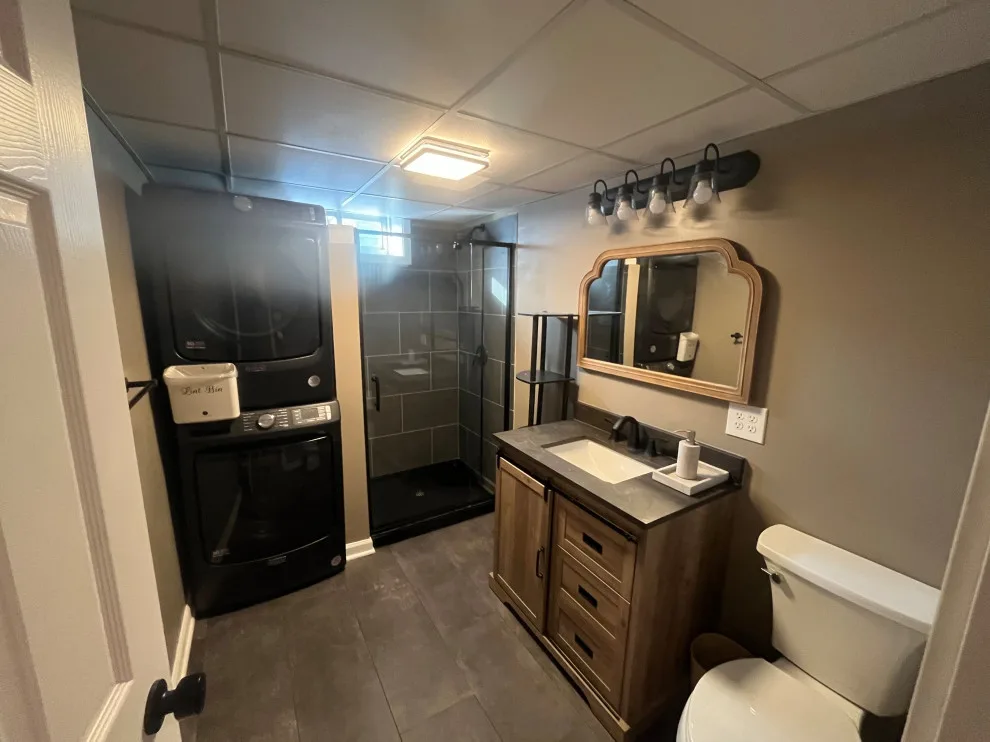 Roberta's Restroom by SJCarpentry LLC - Photo 3