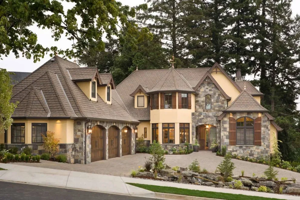 Beverly Glen Roof Renovation by Goldenline Remodeling - Photo 2