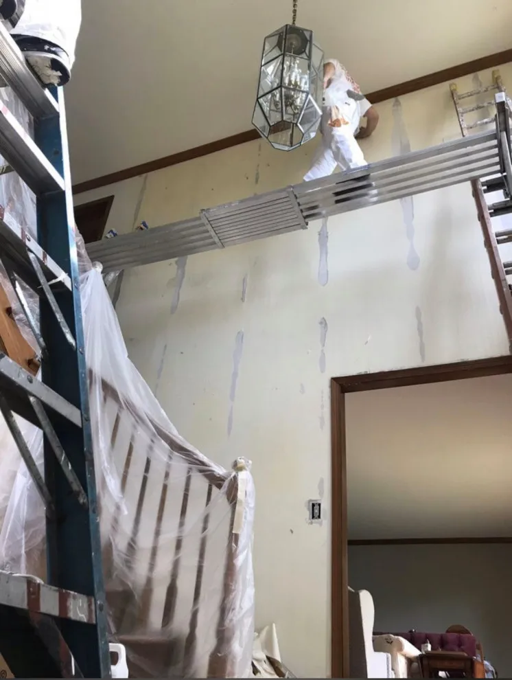 Wallpaper removal for tall walls by Active Painting - Photo 2