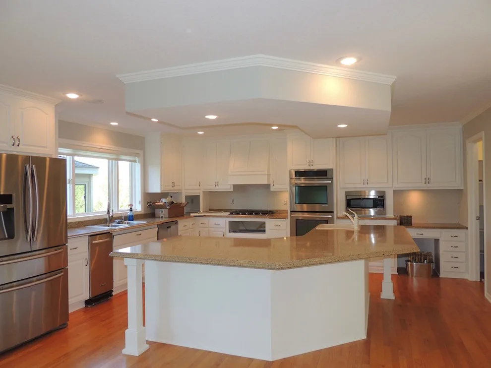 Boulder Pointe Residential Interior in Eden Prairie by Roell Painting Company - Photo 2
