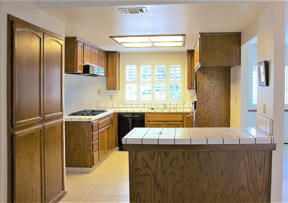 Cabinet Refinishing by Point Of View Painting - Photo 4