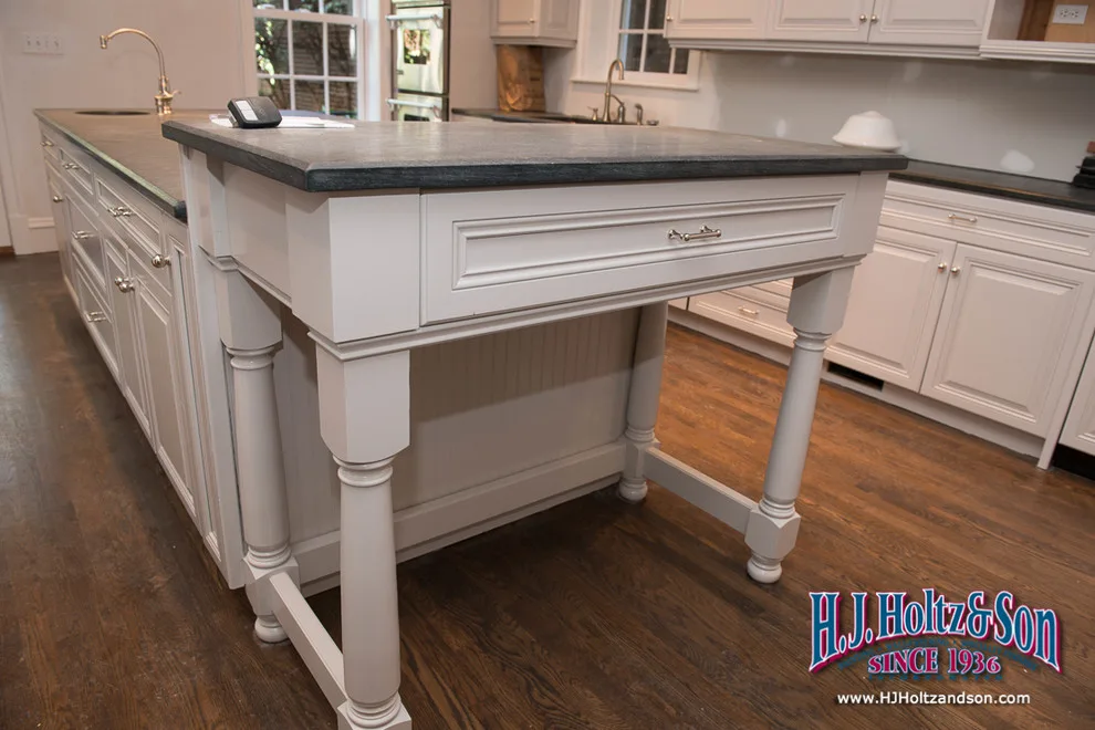 White Cabinetry with Paint Finish by H.J. Holtz And Son, Inc. - Photo 17