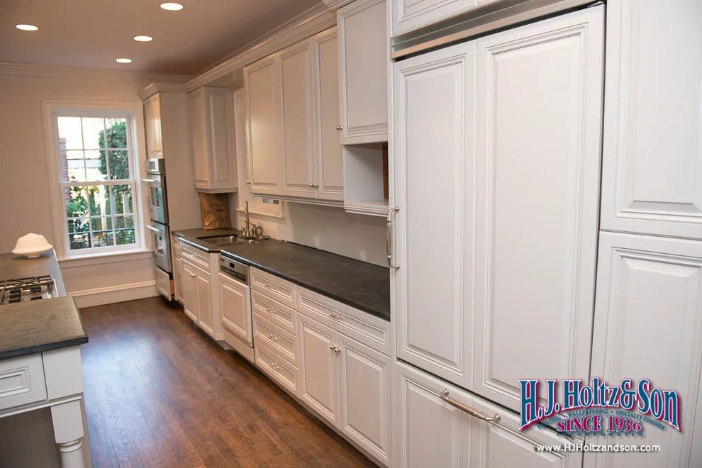 White Cabinetry with Paint Finish by H.J. Holtz And Son, Inc. - Photo 4