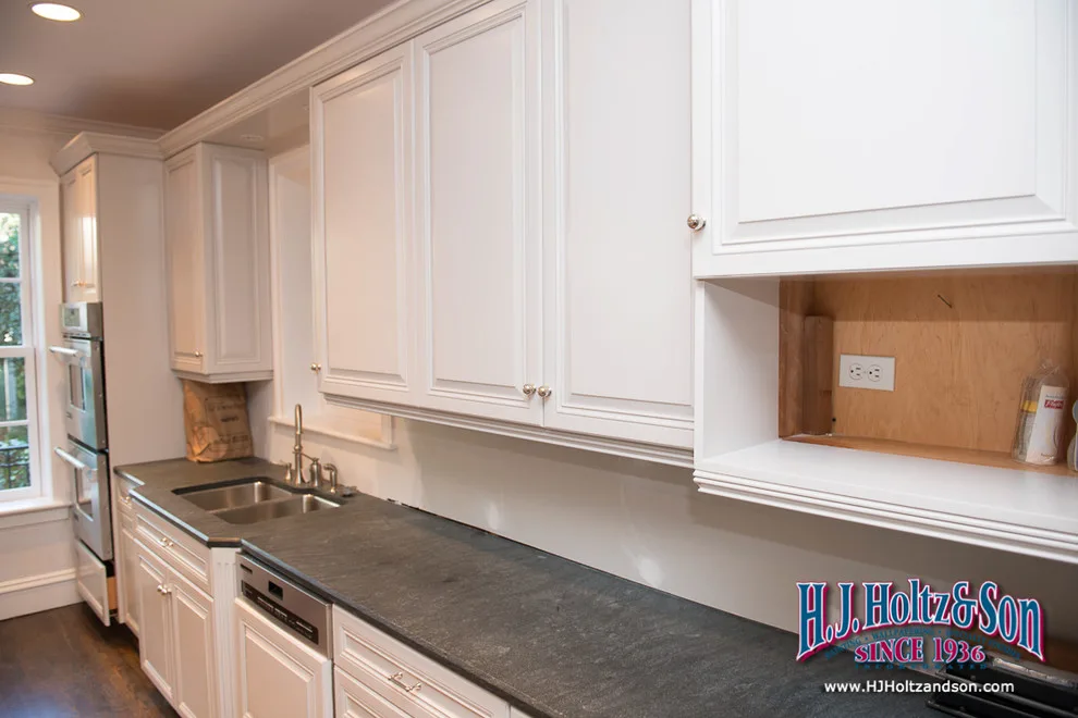 White Cabinetry with Paint Finish by H.J. Holtz And Son, Inc. - Photo 6