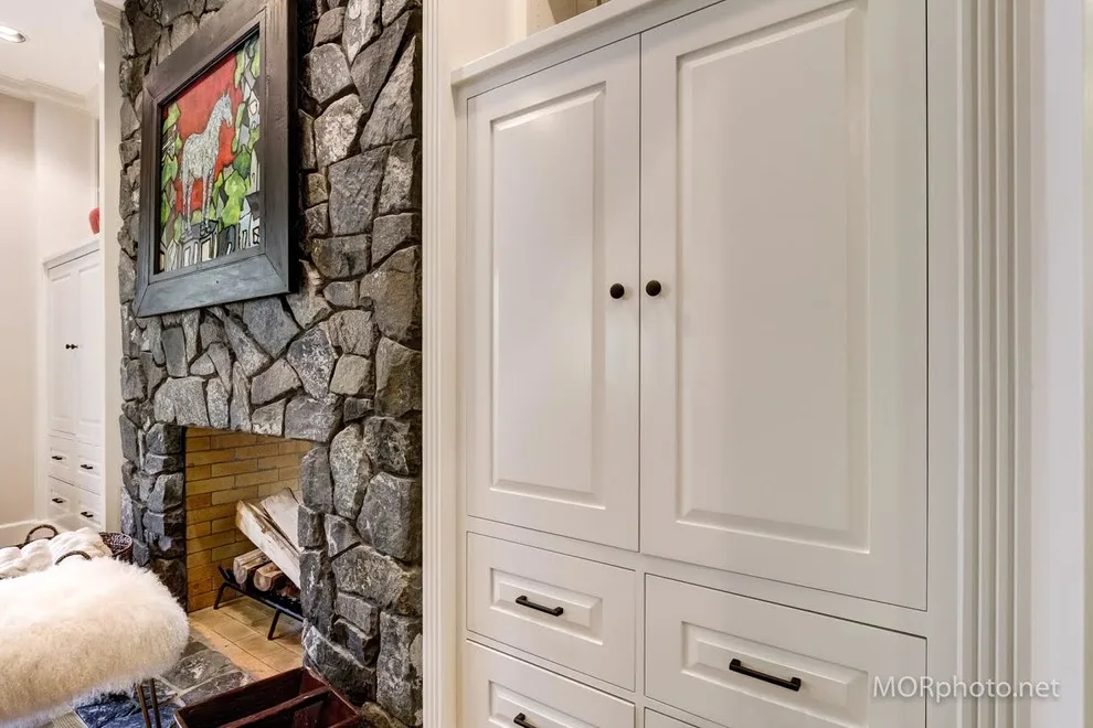 Raleigh Hills Culinary and Living Space by Sisu Painting Inc. - Photo 11
