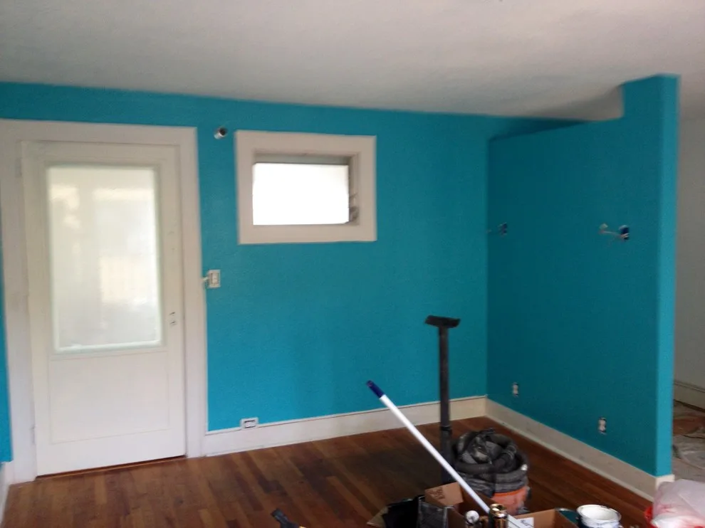Diverse 1920s Flat by Attention To Detail Painting, LLC - Photo 3