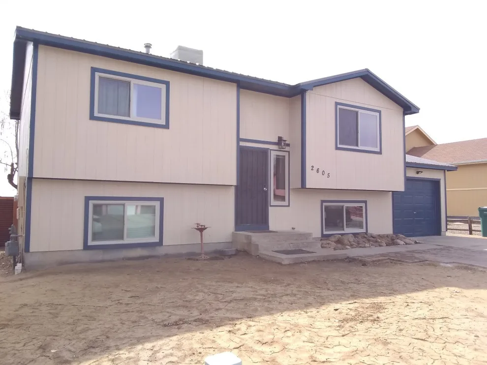 Desert Winds Paint And Repair - Photo 6