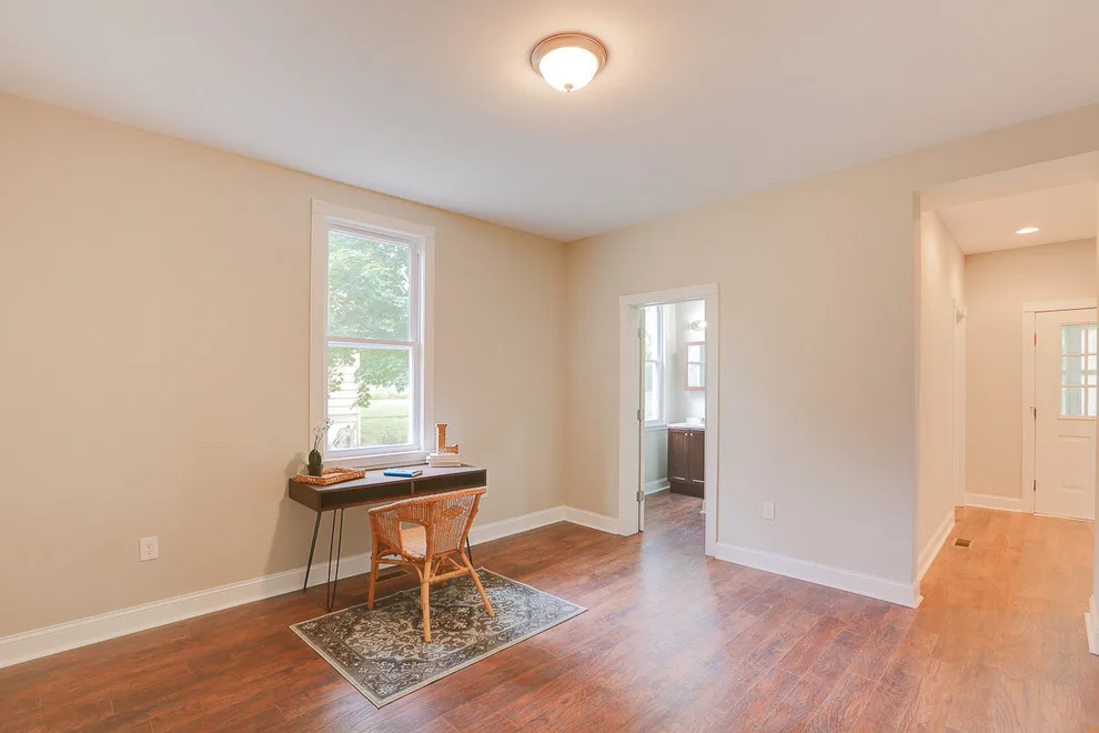 Sheldon And Sons Painting - Photo 10