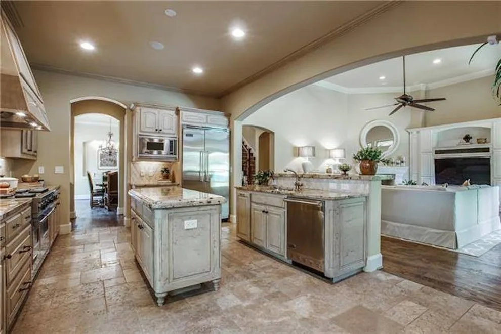 White Lion Painting Company - Photo 9