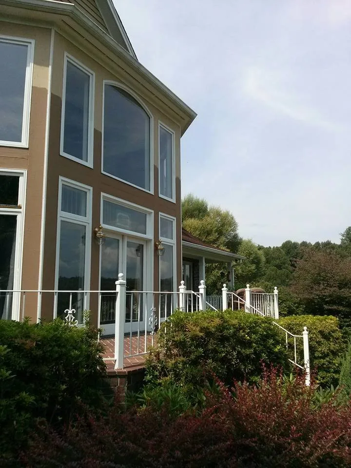 Cimaglia's Painting & Repairs - Photo 12