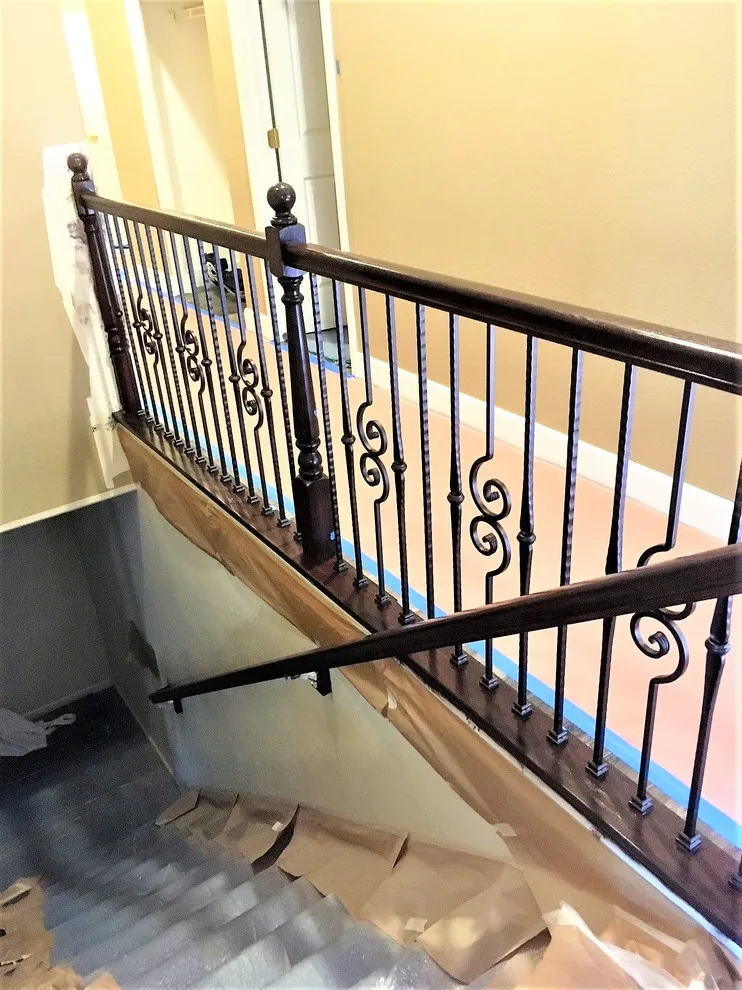 Railings by Point Of View Painting - Photo 5