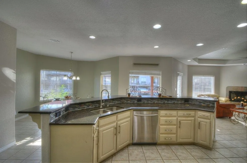 Horseshoe Bay Residence by Austin's Paint Guys - Photo 6