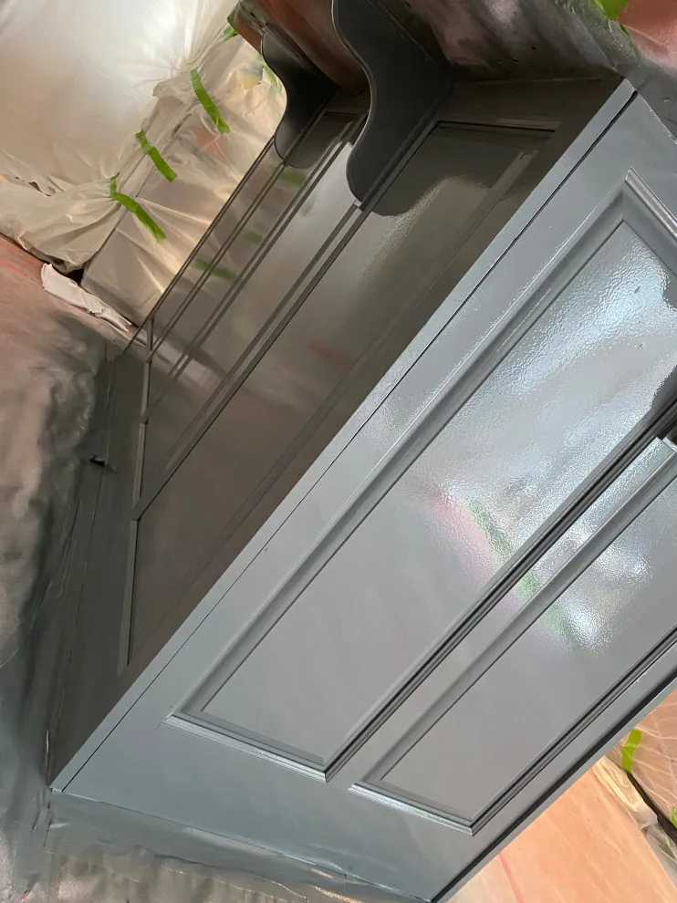 Cabinet makeover in a stunning hue by Gölsmith Painting Company - Photo 6