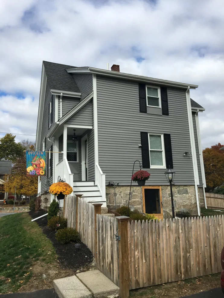 Charcoal House Exterior Coating by Pure Colors Painting And Decor, LLC - Photo 2
