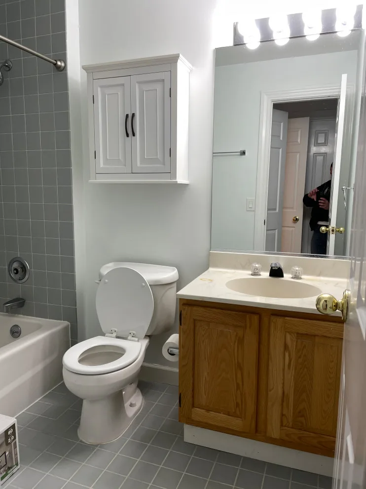 Bathroom Remodeling by D.A. Modern Touch Painting & Carpentry LLC - Photo 4