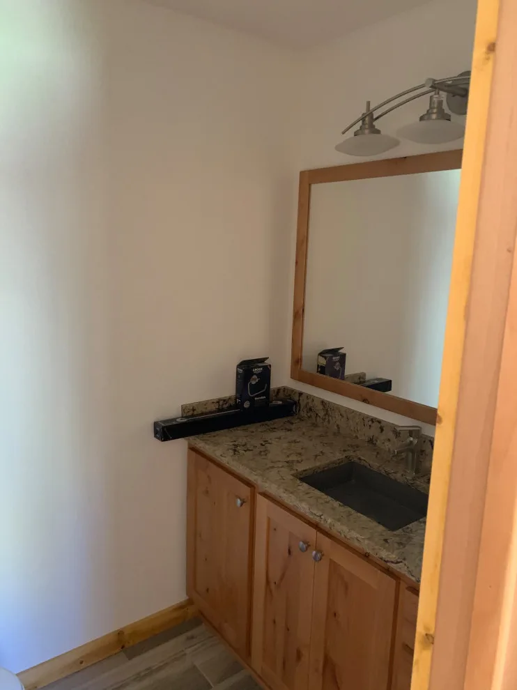 Flow's Painting LLC - Photo 10