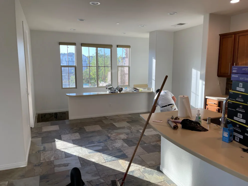 Weathered White Eggshell Interior Repainting by López Painting - Photo 2