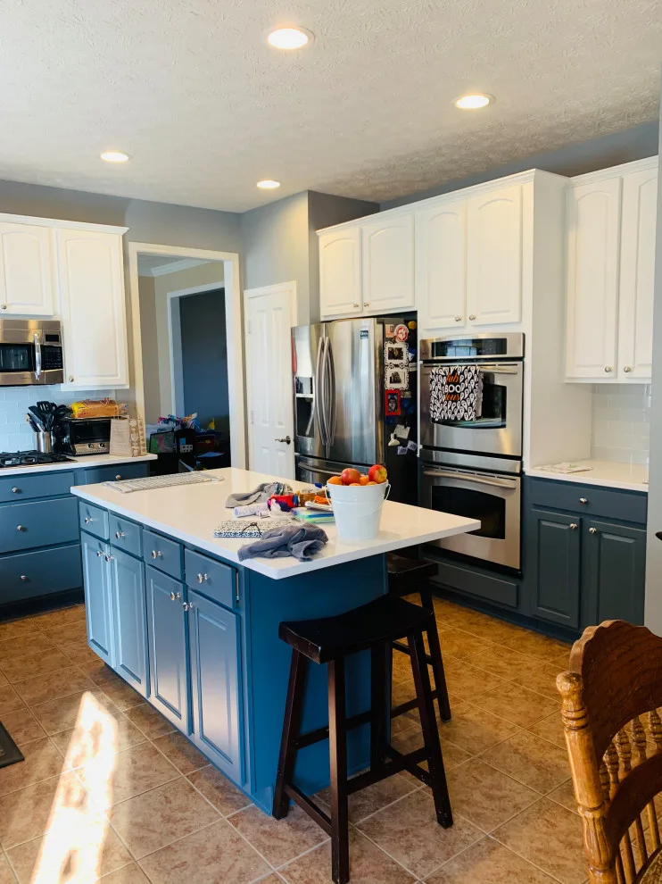 Dual color kitchen cabinetry by Void - Photo 2