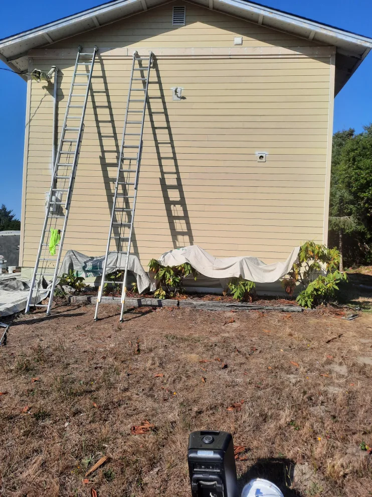 Ocean Shores, WA - New Exterior Cladding by Looks Like New Painting LLC - Photo 13