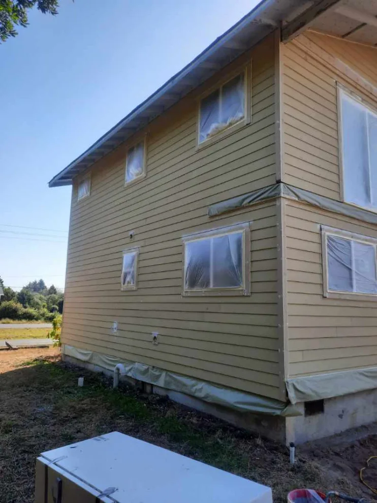 Ocean Shores, WA - New Exterior Cladding by Looks Like New Painting LLC - Photo 3